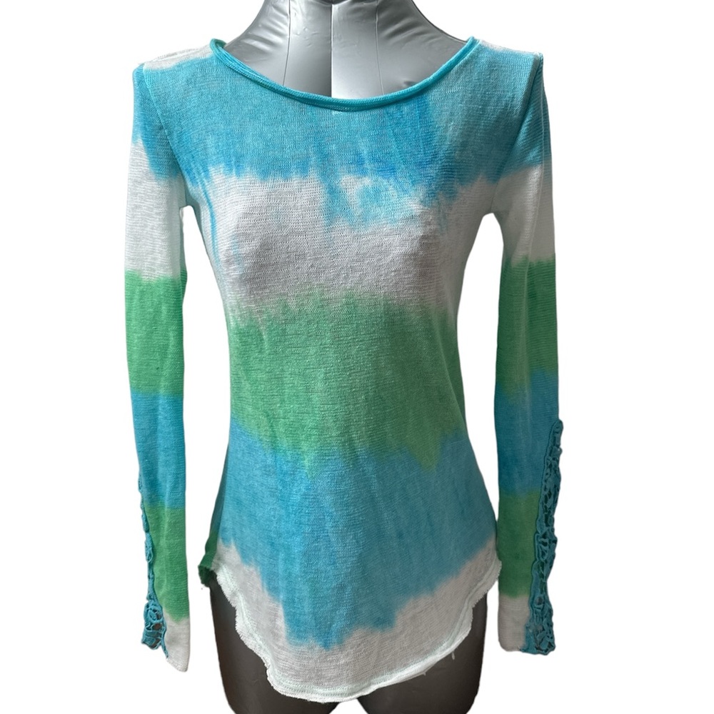 Vintage Havana steiped blue green white top